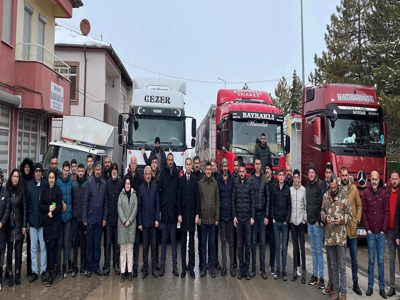 Sarıoğlan Kaymakamlığı ve Sarıoğlan Belediyesi destekleri ile hazırlanan tırlarımız deprem bölgelerimize gönderilmiştir.